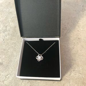 Crystal Pendant & Necklace